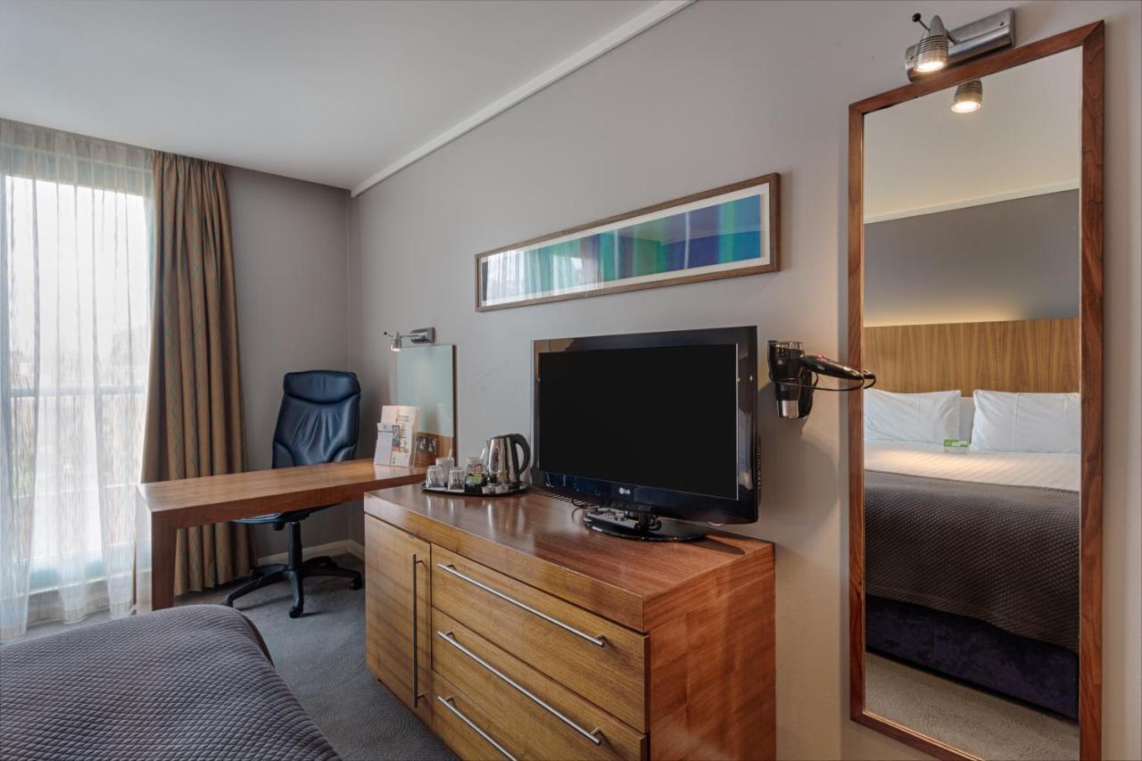 Holiday Inn London Camden Lock By Ihg Exterior photo