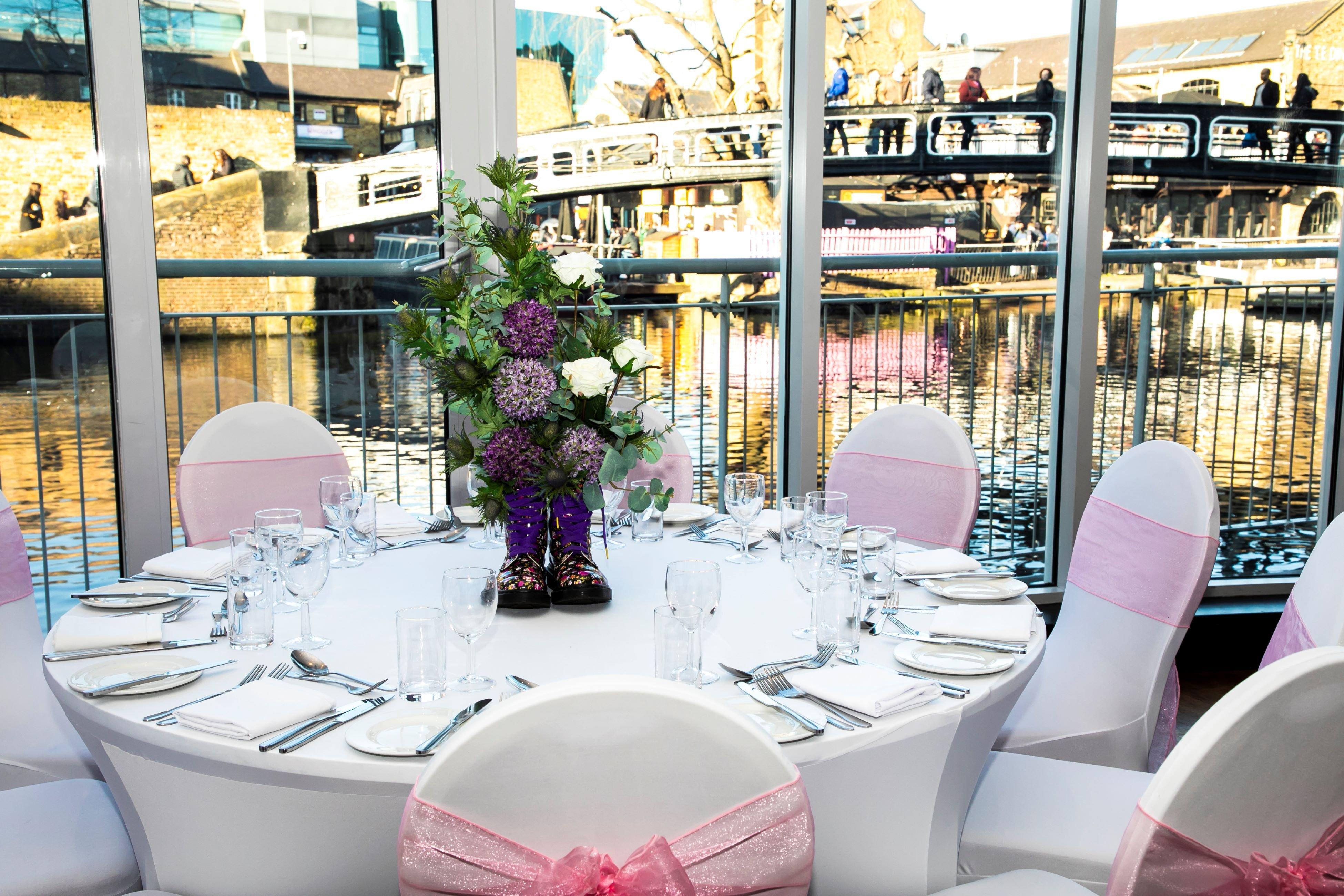Holiday Inn London Camden Lock By Ihg Exterior photo