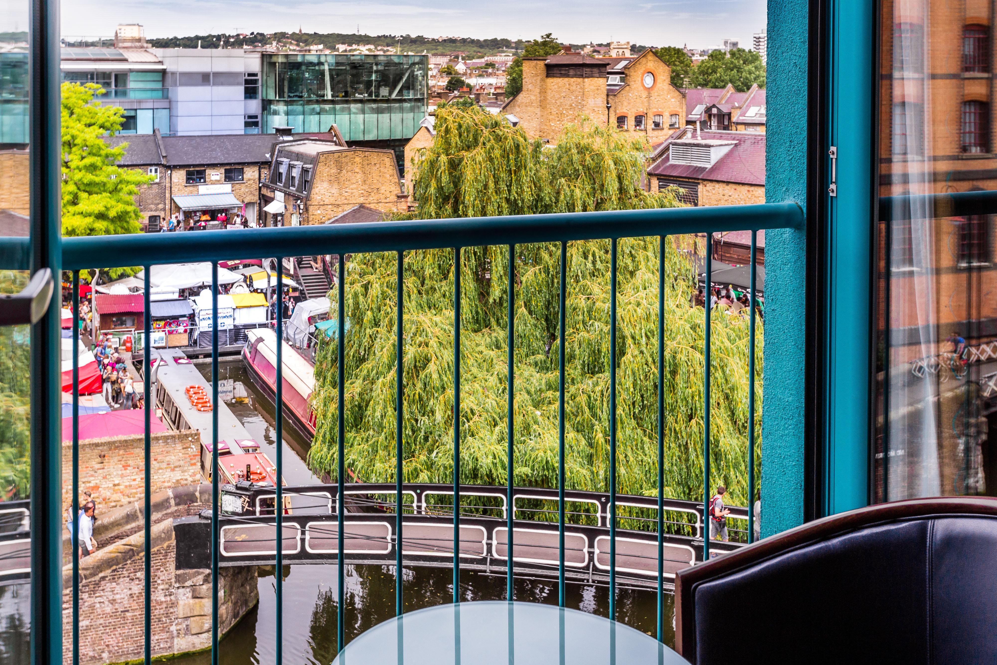 Holiday Inn London Camden Lock By Ihg Exterior photo